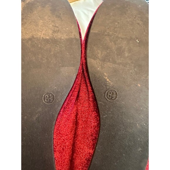 Shoedazzle 8.5 Burgundy Velvet slip on Flats - Picture 7 of 7
